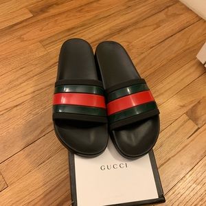 Men’s Gucci sandals